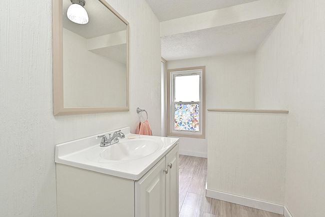 HALF BATH UPPER | Image 19
