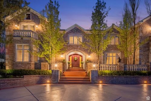 2428 E Field Rose Dr, Holladay, UT, 84121-1570 | Card Image
