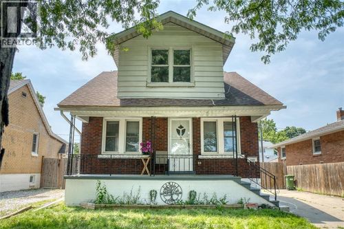 2309 Alexis Rd, Windsor, ON, N8W3Z2 | Card Image