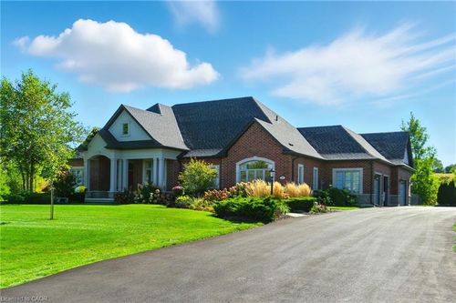 41 Shakespeare Rd, Dundas, ON, L9H7R5 | Card Image