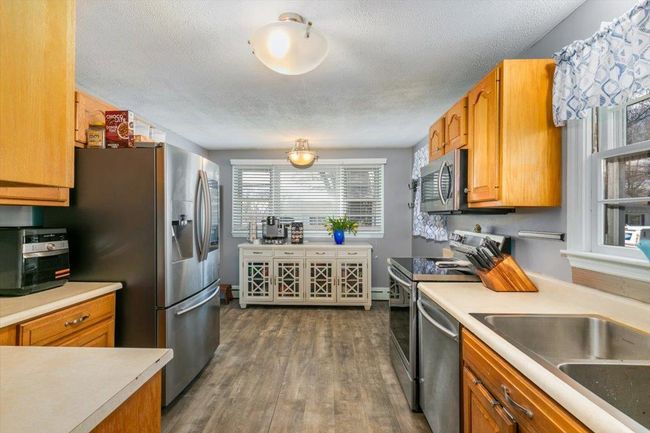 147 W Haven Rd, House other with 3 bedrooms, 2 bathrooms and null parking in Manchester NH | Image 10