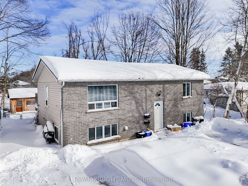 3 Lakeview Ave, Orillia, ON, L3V6E6 | Card Image