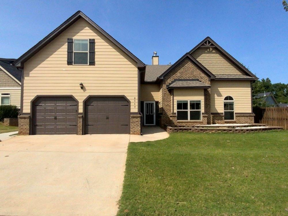 Lennox Ln, Mcdonough, GA 30253