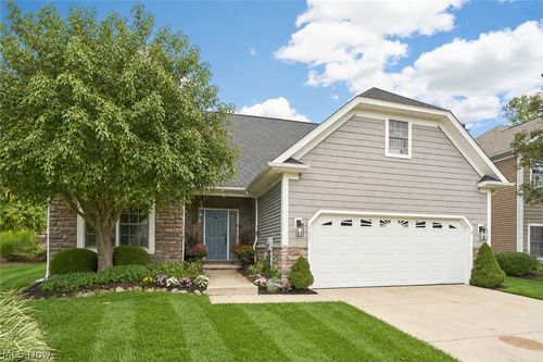 4127 Overbrook Dr, Brecksville, OH, 44141-1845 | Card Image