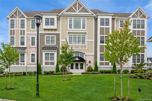 275-21105 Aspenwood Dr, Plainview, NY, 11803-2146 | Card Image