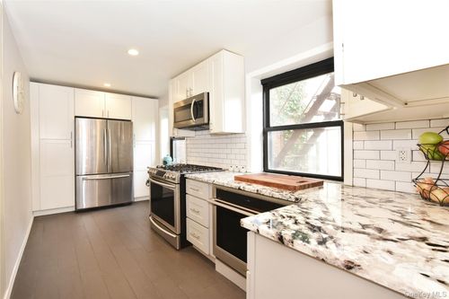 apt-2d-83 118th St, Kew Gardens, NY, 11415-2411 | Card Image