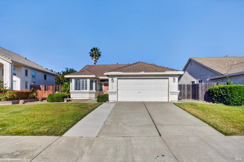 308 Perkins Ct, Suisun City, CA, 94585-4138 | Card Image