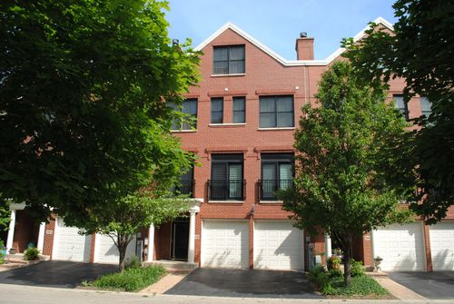 1802 Admiral Ct, Glenview, IL, 60026-8056 | Card Image