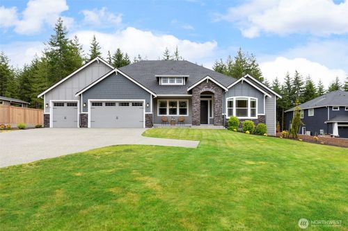 5560 Skyfall Pl Nw, Bremerton, WA, 98312-7801 | Card Image