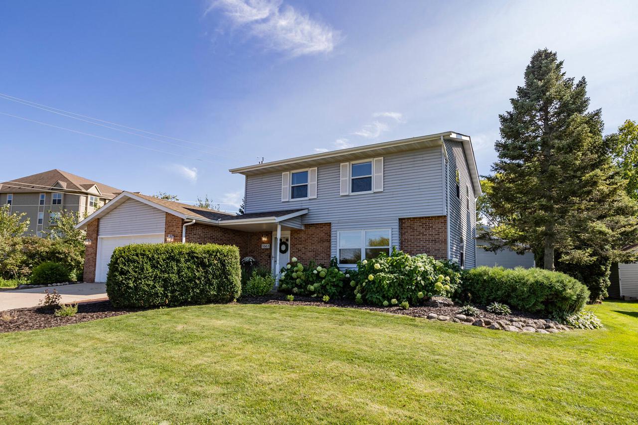 Briarwood Ln, Hartford, WI 53027