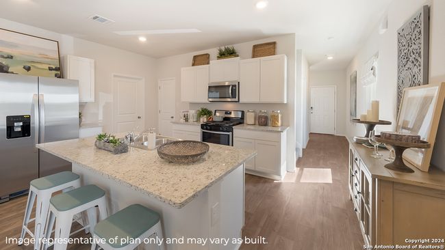 11521 Thackery Haze, House other with 4 bedrooms, 3 bathrooms and null parking in San Antonio TX | Image 6