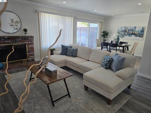 2880 Georgia Dr, Tracy, CA, 95376 | Card Image
