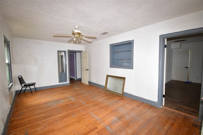 1511 S High St, House other with 3 bedrooms, 2 bathrooms and null parking in Brady TX | Image 10