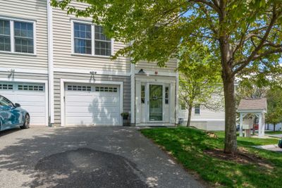 51 Hartshorn Way, Condo with 2 bedrooms, 1 bathrooms and null parking in Manchester NH | Image 3