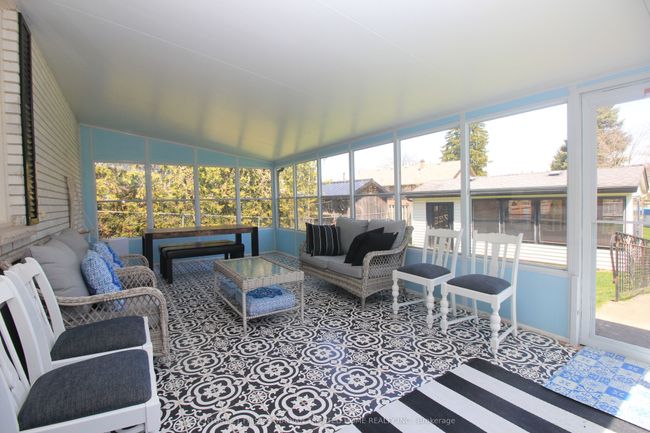 2294 Gore St, House other with 4 bedrooms, 2 bathrooms and 4 parking in Mount Brydges ON | Image 34