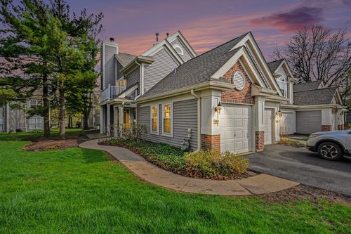 850 Spring Creek Ct, Elk Grove Village, IL, 60007-7120 | Card Image