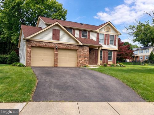 20436 Watkins Meadow Dr, GERMANTOWN, MD, 20876-4261 | Card Image