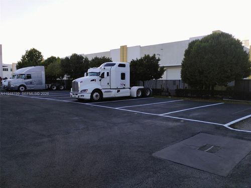 1890 Nw 108th Ave, Sweetwater, FL, 33172 | Card Image