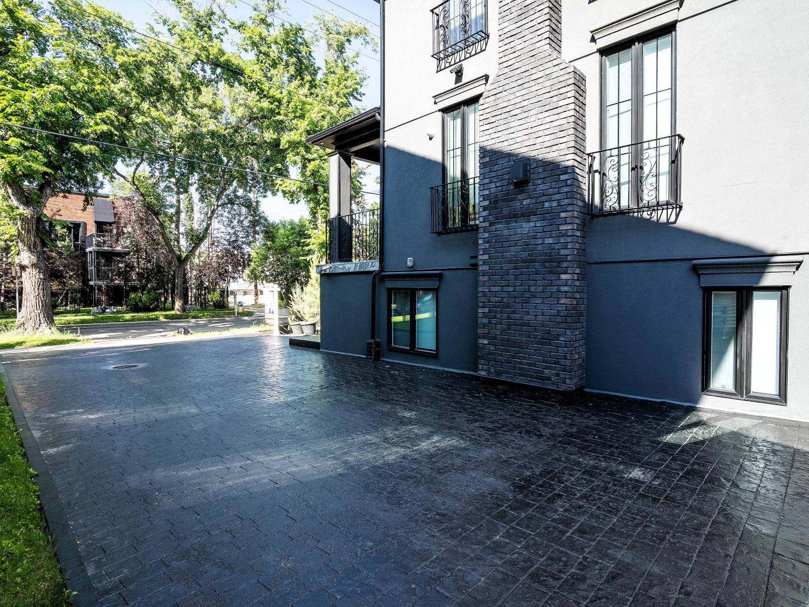 Commercial Sale in Edmonton 5