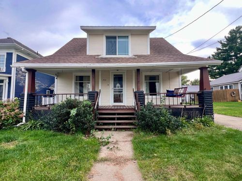 704 J Ave Avenue, Grundy Center, IA, 50638 | Card Image