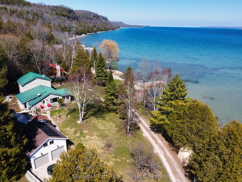 47 Water St, Northern Bruce Peninsula, ON, N0H2T0 | Card Image