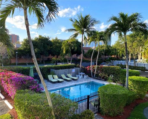 apt-11-600 Ne 7th Ave, Fort Lauderdale, FL, 33304-4653 | Card Image