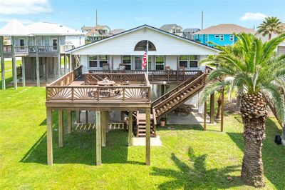 4106 Courageous Lane, House other with 3 bedrooms, 2 bathrooms and null parking in Galveston TX | Image 3