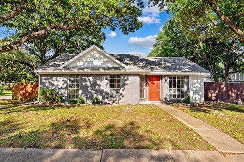 948 Carom Way, Dallas, TX, 75217-3556 | Card Image