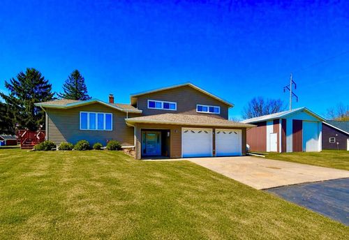 403 Bluebird Lane, Loyal, WI, 54446 | Card Image