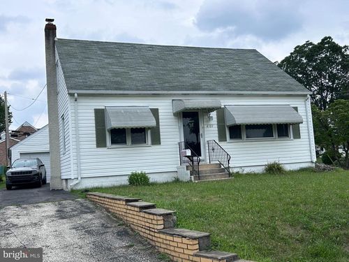 4101 Chandler Dr, BROOKHAVEN, PA, 19015-1602 | Card Image