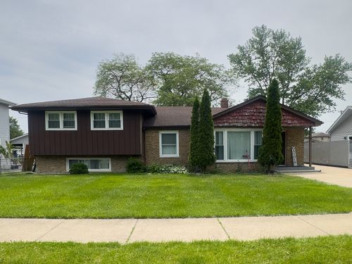 6709 W 88th Pl, Oak Lawn, IL, 60453-1020 | Card Image