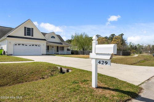429 Marshas Way, Havelock, NC, 28532-3839 | Card Image