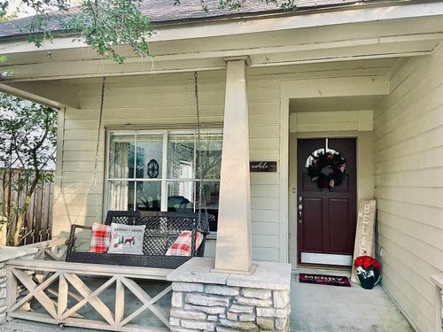 39 E Autumn Branch Cir, The Woodlands, TX, 77382-1412 | Card Image