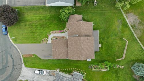 233 Cherry Hill Alcove, Medina, MN, 55340-9333 | Card Image