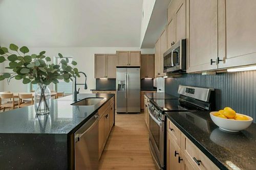 7606 Victory, Houston, TX, 77049 | Card Image