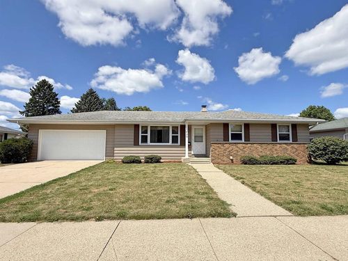 1429 N Pontiac Drive, Janesville, WI, 53545 | Card Image