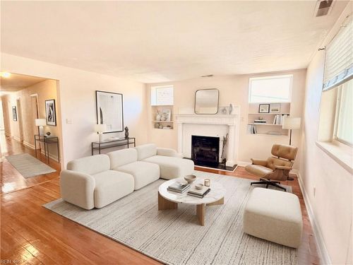 apt-3-1915 Colonial Ave, Norfolk, VA, 23517-1930 | Card Image