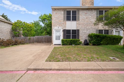 139 Graystone Pl, Duncanville, TX, 75137-3275 | Card Image