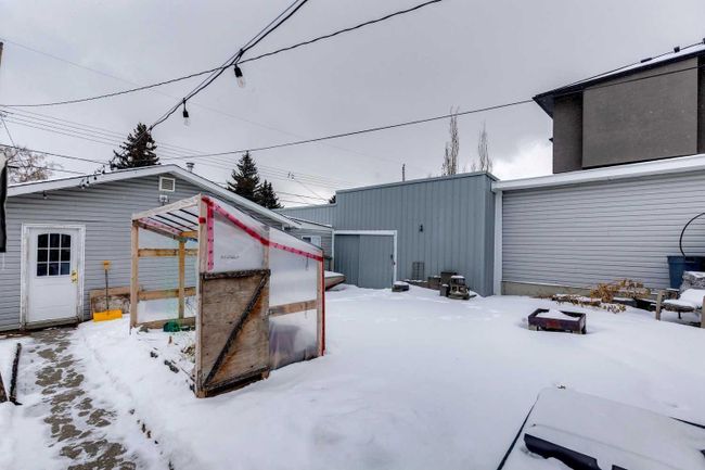 1116 37 Street Se, Home with 2 bedrooms, 1 bathrooms and 2 parking in Calgary AB | Image 25
