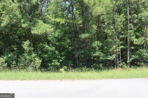 121 Locust Ct Se, Milledgeville, GA, 31061-5944 | Card Image