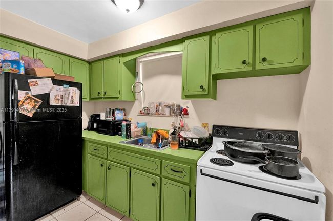 1900 Nw 88 Th St, Home with 0 bedrooms, 0 bathrooms and 4 parking in Miami FL | Image 7