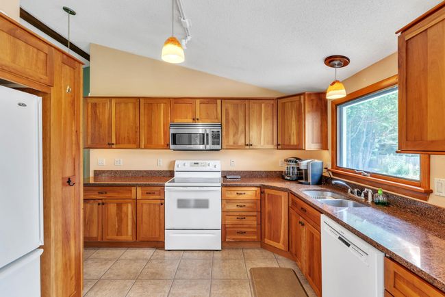 11 Birchwood Park Dr, House other with 4 bedrooms, 2 bathrooms and null parking in Barre VT | Image 6