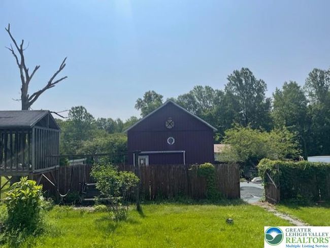 7142 Pa Route 873, House other with 4 bedrooms, 2 bathrooms and null parking in Slatington PA | Image 19