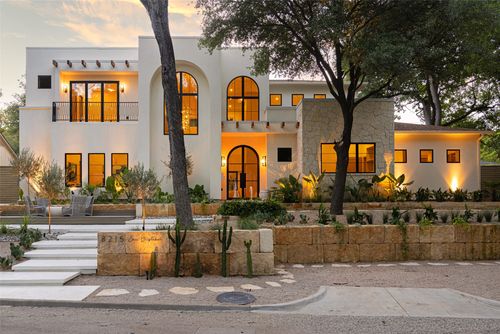 8215 San Cristobal Dr, Dallas, TX, 75218-4433 | Card Image