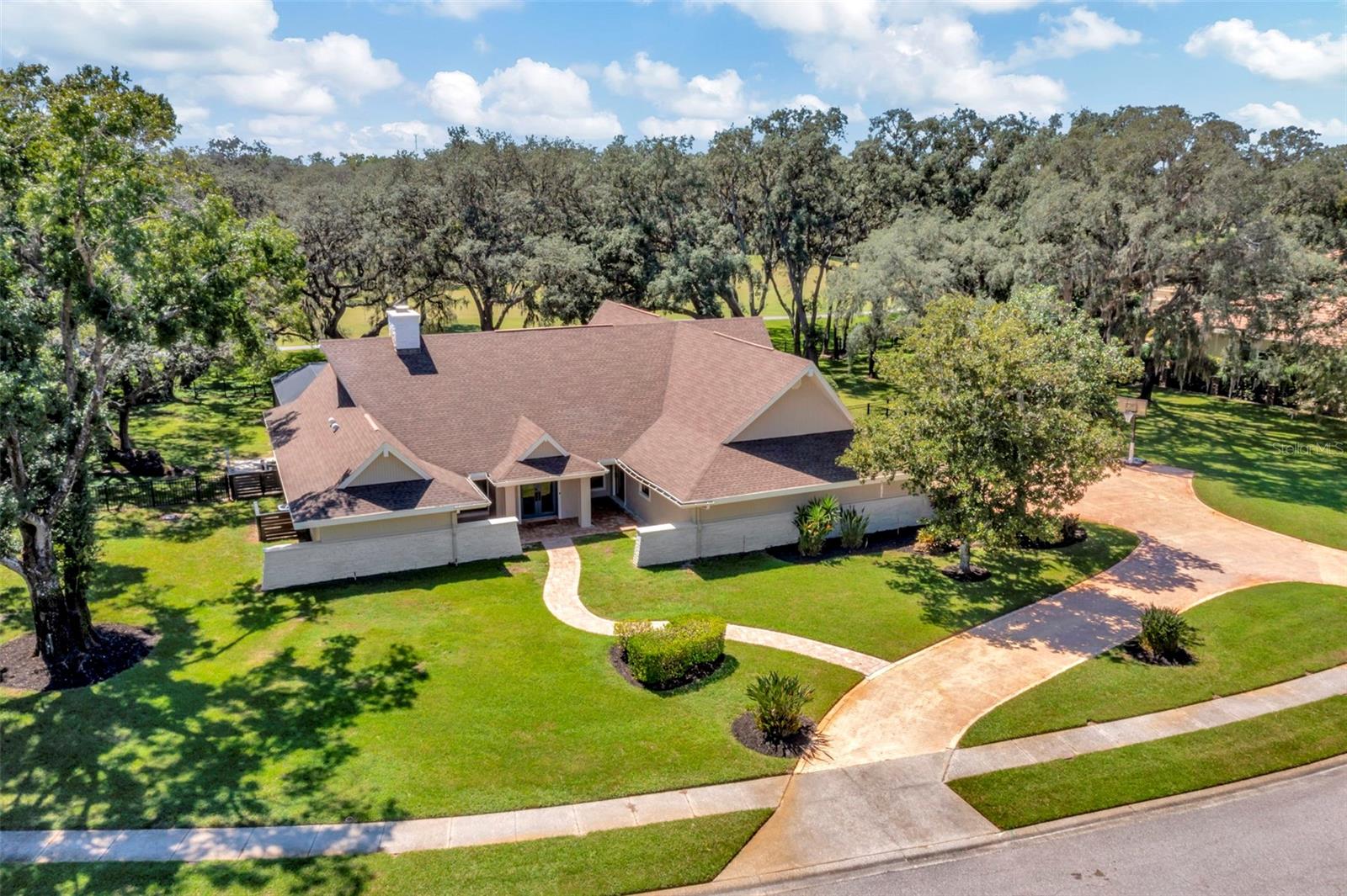 Royal Birkdale Dr, Tarpon Springs, FL 34688