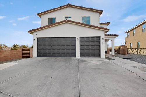 3930 Jaxson Ln, Santa Fe, NM, 87507-3689 | Card Image