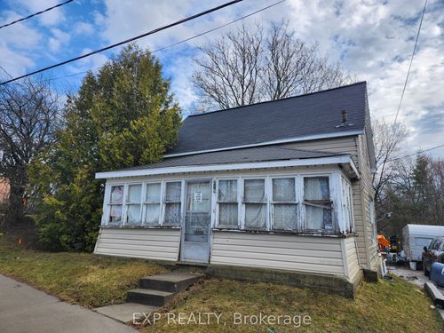 219 Bartholomew St, Brockville, ON, K6V2S4 | Card Image