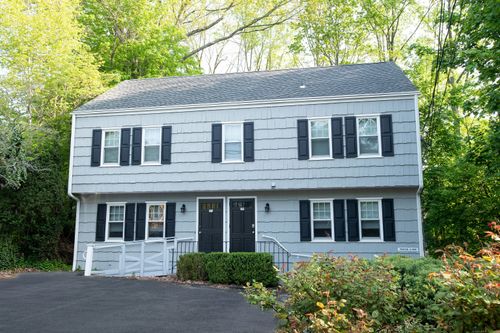 174-172 East Ave, New Canaan, CT, 06840-5615 | Card Image