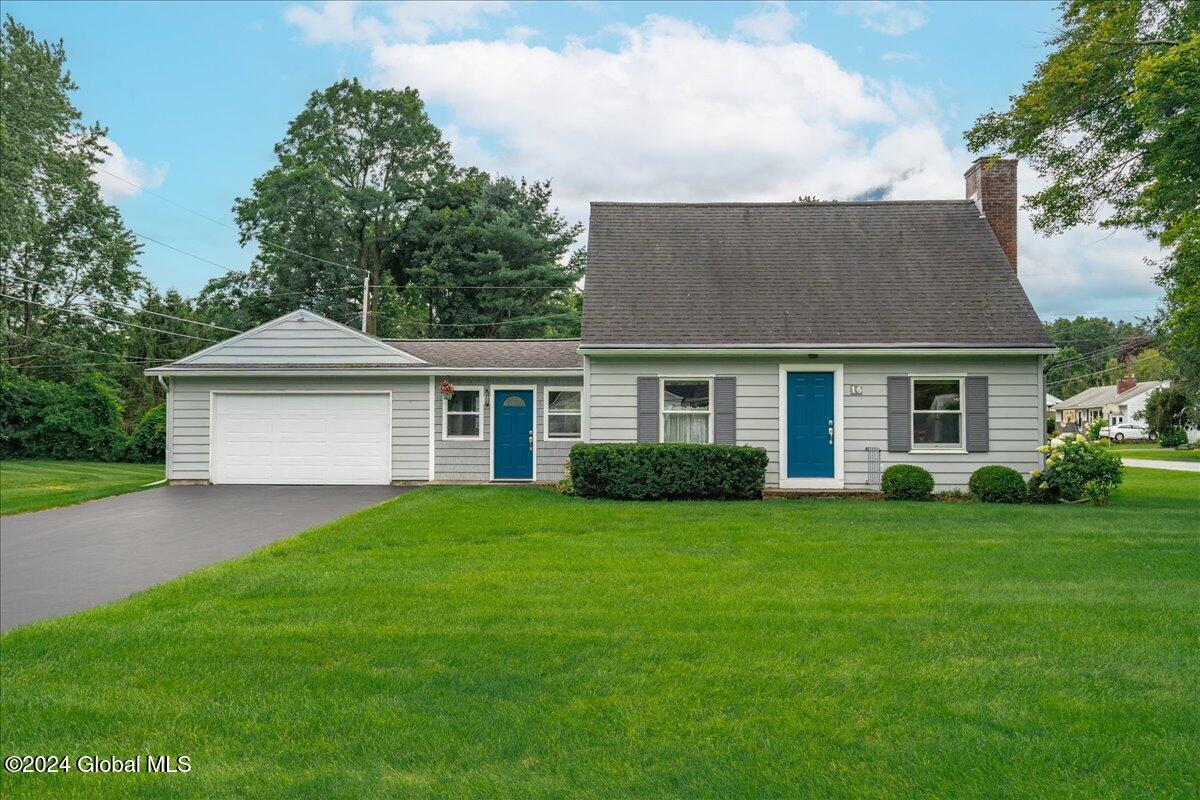 Richland Dr, Schenectady, NY 12302