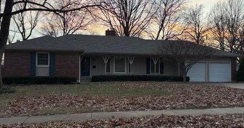 5701 W 85th Street, Overland Park, KS, 66207 | Card Image